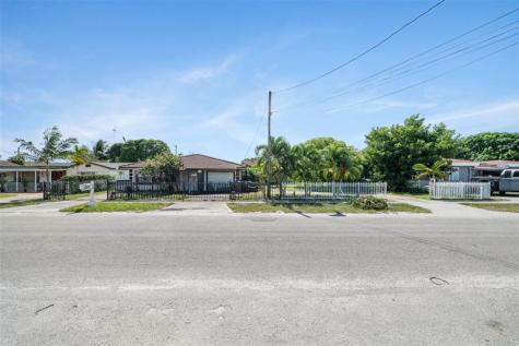 5720 Flagler Street Hollywood FL 33023