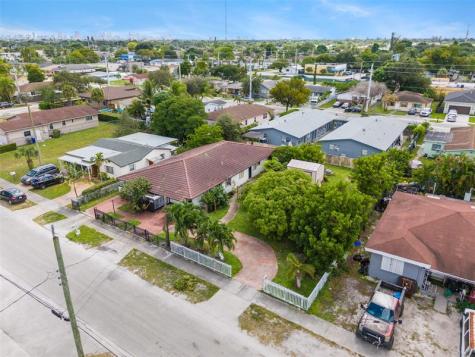 5720 Flagler Street Hollywood FL 33023