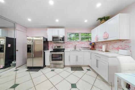 5720 Flagler Street Hollywood FL 33023