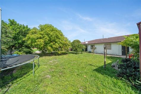 5720 Flagler Street Hollywood FL 33023
