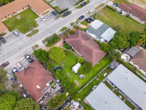 5720 Flagler Street Hollywood FL 33023