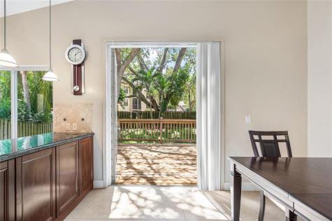 1443 Banyan Circle Pompano Beach FL 33069