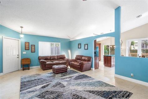 1443 Banyan Circle Pompano Beach FL 33069