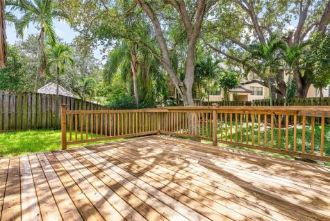 1443 Banyan Circle Pompano Beach FL 33069