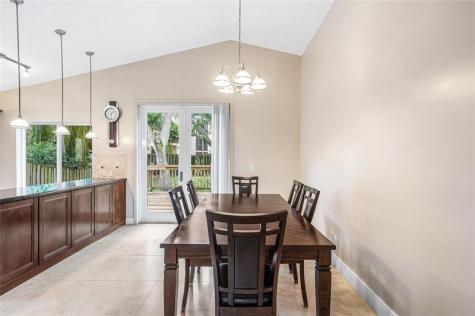 1443 Banyan Circle Pompano Beach FL 33069