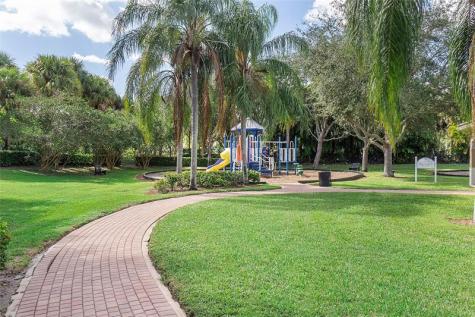 5045 Northern Lights Drive Greenacres FL 33463