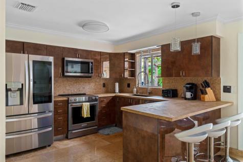 2757 NE 14th Avenue Wilton Manors FL 33334
