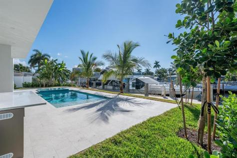 2612 NE 4th Street Pompano Beach FL 33062