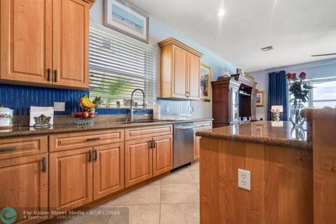 1236 Bay View Way Wellington FL 33414