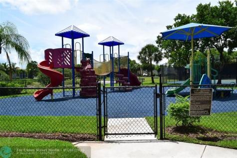 1236 Bay View Way Wellington FL 33414
