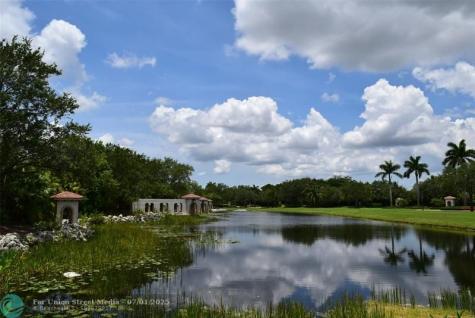1236 Bay View Way Wellington FL 33414