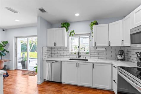 6711 NW 28th Avenue Fort Lauderdale FL 33309