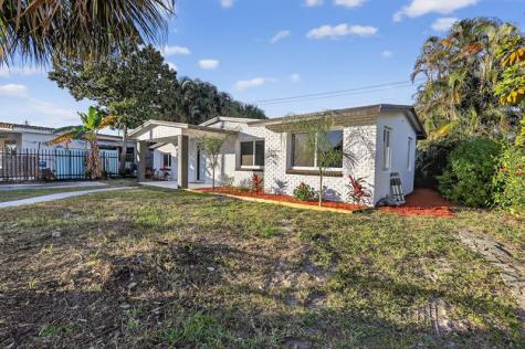 621 SE 1st Street Hialeah FL 33010