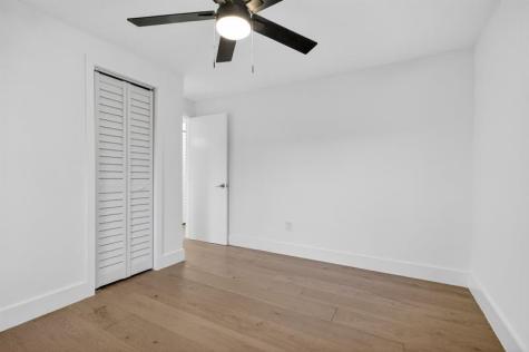 621 SE 1st Street Hialeah FL 33010