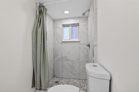 621 SE 1st Street Hialeah FL 33010