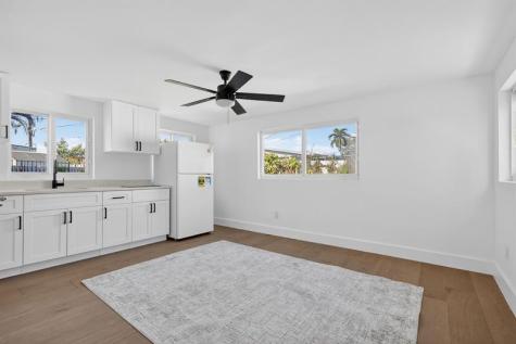 621 SE 1st Street Hialeah FL 33010