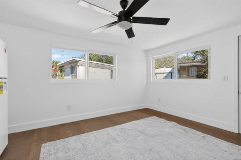 621 SE 1st Street Hialeah FL 33010