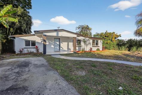 621 SE 1st Street Hialeah FL 33010