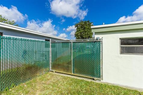 7090 Scott Street Hollywood FL 33024