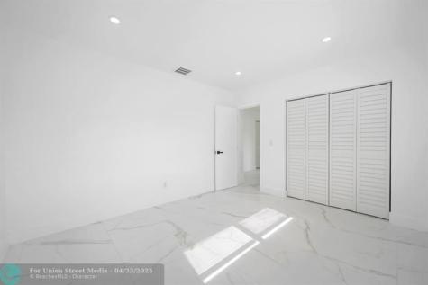 19930 NE 20th Court Miami FL 33179