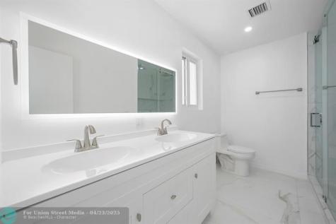 19930 NE 20th Court Miami FL 33179