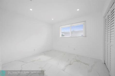 19930 NE 20th Court Miami FL 33179