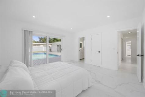 19930 NE 20th Court Miami FL 33179