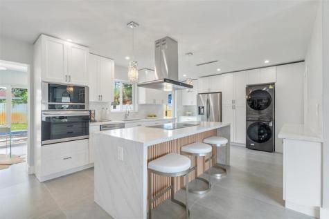 324 NE 28th Street Wilton Manors FL 33334