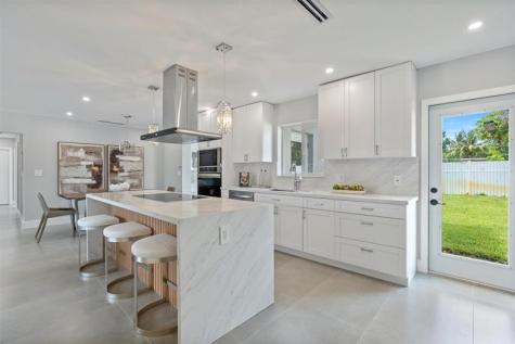 324 NE 28th Street Wilton Manors FL 33334