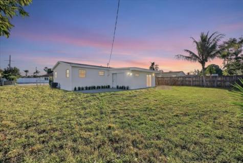 10335 SW 151st Terrace Miami FL 33176