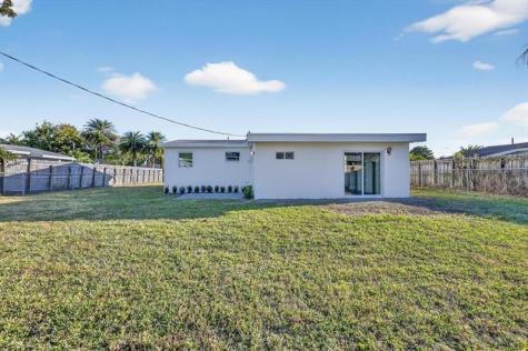 10335 SW 151st Terrace Miami FL 33176