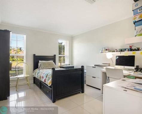 906 NW 83rd Drive Coral Springs FL 33071