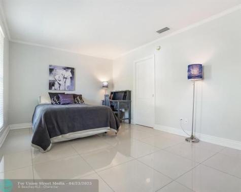 906 NW 83rd Drive Coral Springs FL 33071