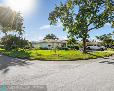906 NW 83rd Drive Coral Springs FL 33071
