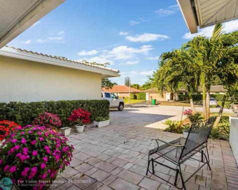 906 NW 83rd Drive Coral Springs FL 33071
