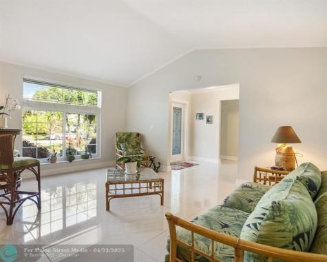 906 NW 83rd Drive Coral Springs FL 33071