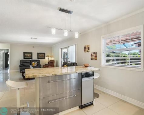 906 NW 83rd Drive Coral Springs FL 33071