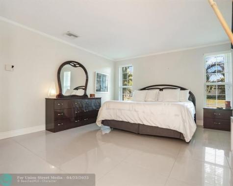 906 NW 83rd Drive Coral Springs FL 33071