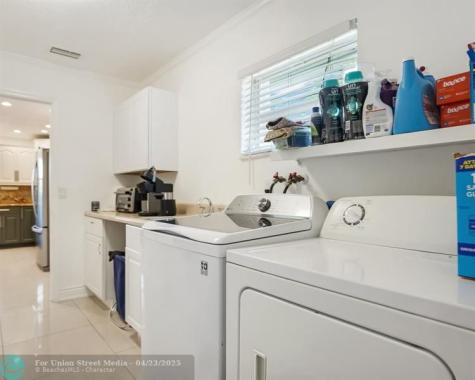 906 NW 83rd Drive Coral Springs FL 33071