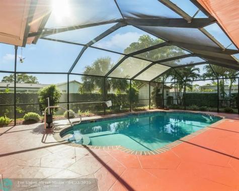 906 NW 83rd Drive Coral Springs FL 33071