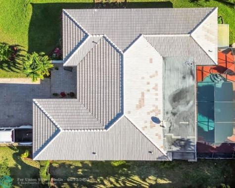 906 NW 83rd Drive Coral Springs FL 33071