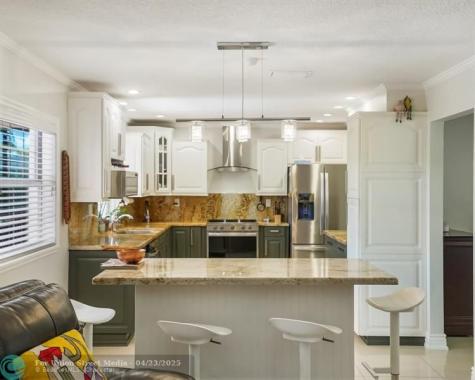 906 NW 83rd Drive Coral Springs FL 33071