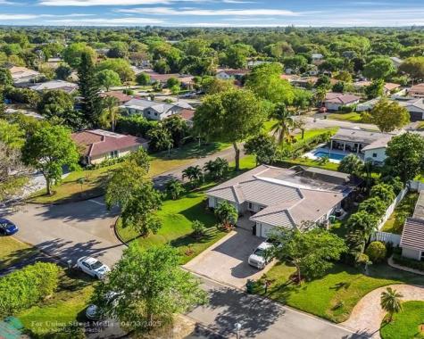 906 NW 83rd Drive Coral Springs FL 33071