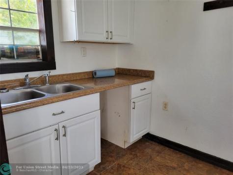 3759 SW 6th Glen Okeechobee FL 34974