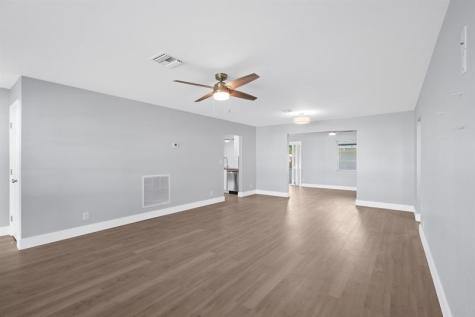 1620 NW 87th Terrace Plantation FL 33322