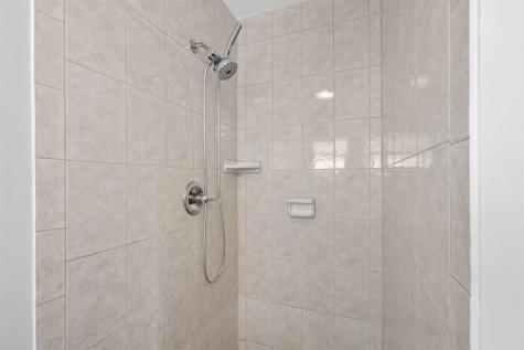 1620 NW 87th Terrace Plantation FL 33322