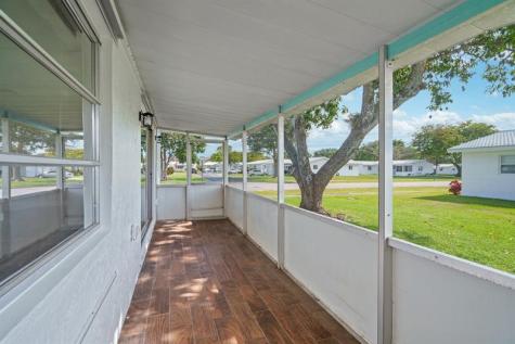 1620 NW 87th Terrace Plantation FL 33322