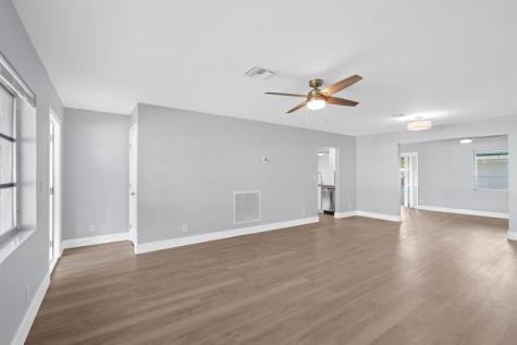 1620 NW 87th Terrace Plantation FL 33322