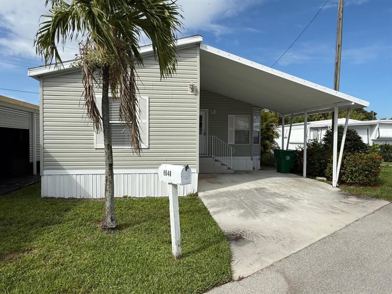 8648 SW 16th Place Davie FL 33324