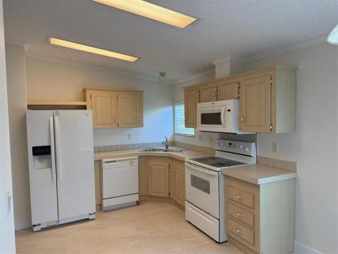 8648 SW 16th Place Davie FL 33324